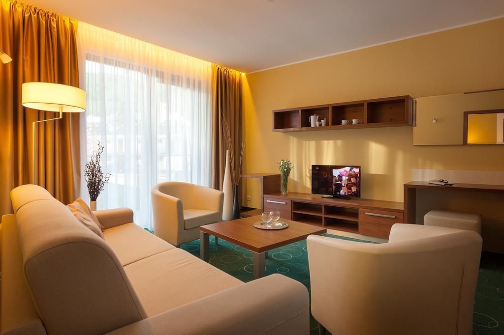 Wellness Hotel Panorama Trencianske Teplice Ngoại thất bức ảnh